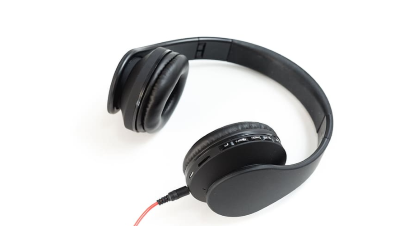 best headset for footsteps pc